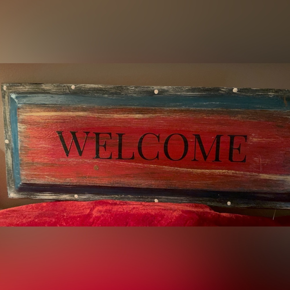 Welcome wood sign